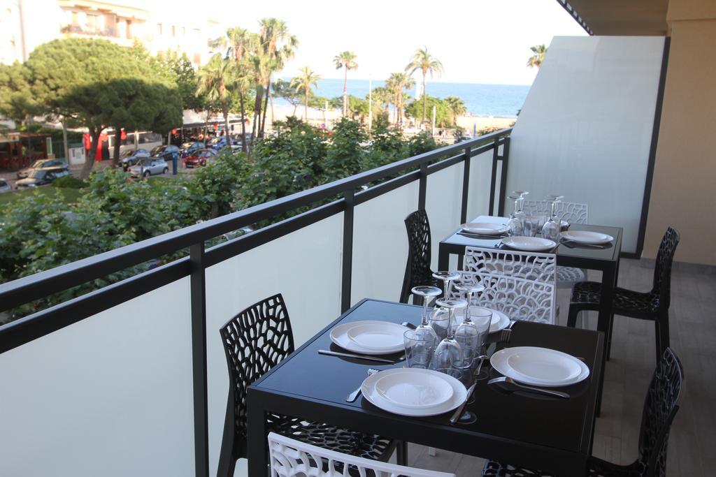 Apartamentos Cambrils Playa Spa Zewnętrze zdjęcie